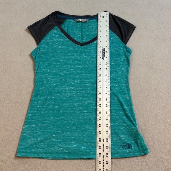 The North Face Womens small V Neck Short Sleeve Marled Teal Gray Raglan T Shirt - Picture 8 of 9